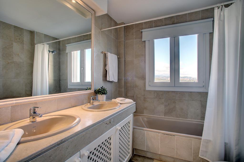 Sunny Golf Apartment إِستيبونا المظهر الخارجي الصورة